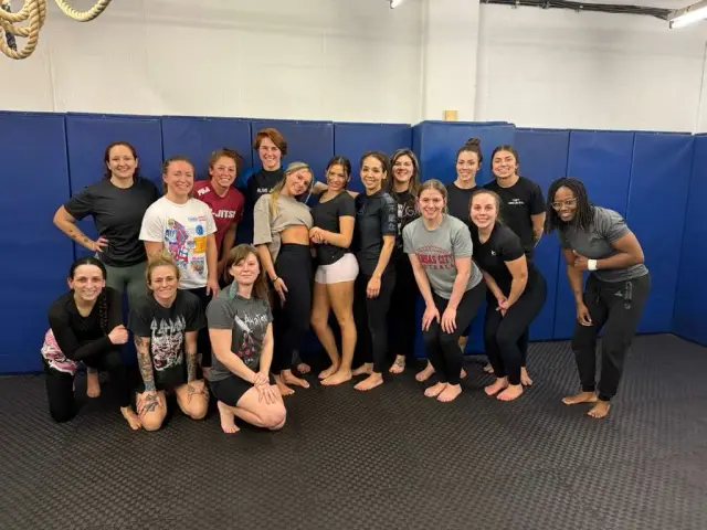 Women training jiu jitsu at Alive in Kansas City